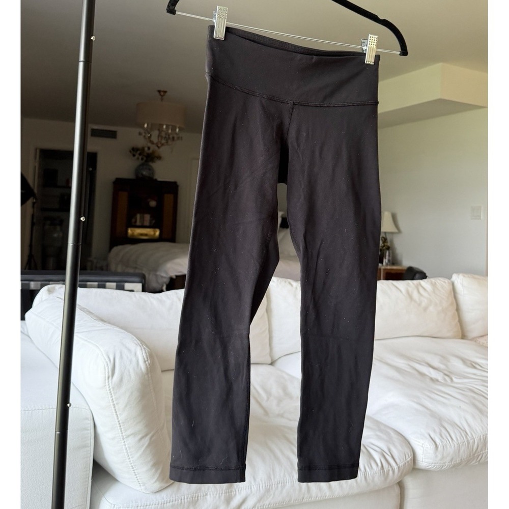 Lululemon Women's Black Pull-On Ankle Pants S Slim Skinny Stretch Yoga Gym